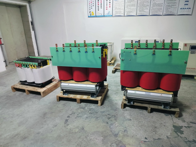 苍梧KS11-1000KVA矿用变压器